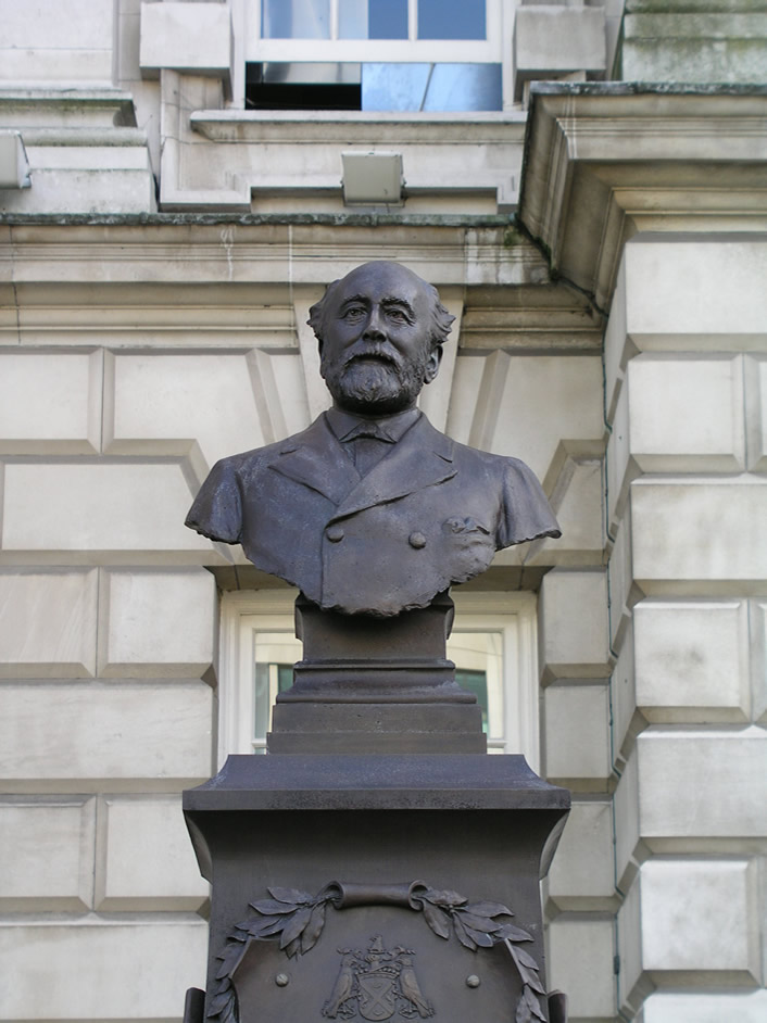 Statue of Lord Pirrie