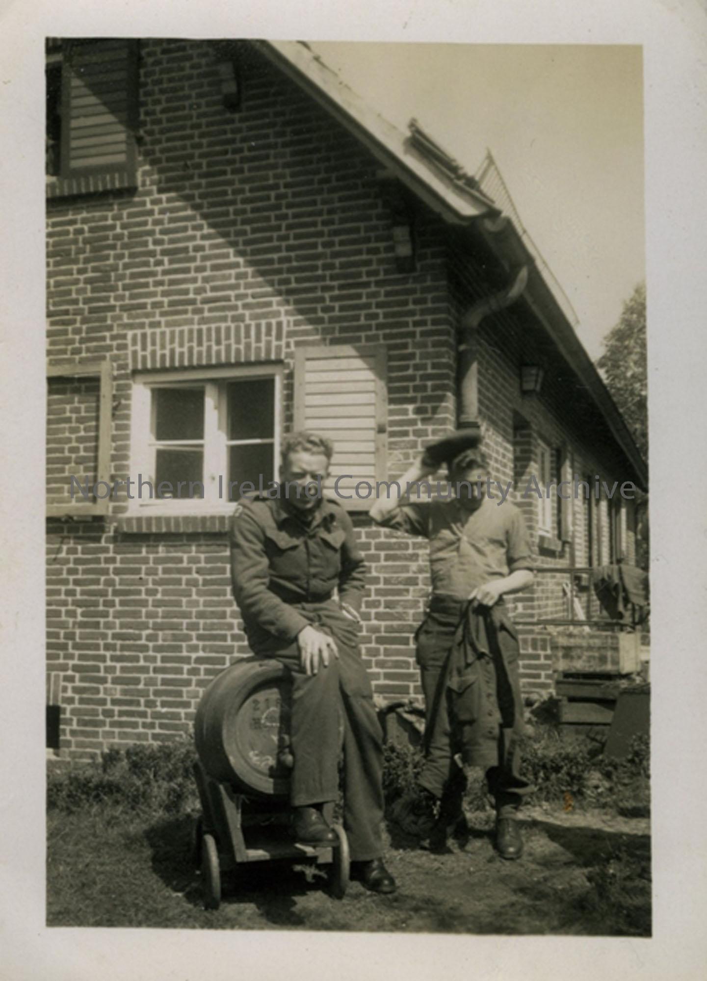 2 soldiers in Damme Germany
