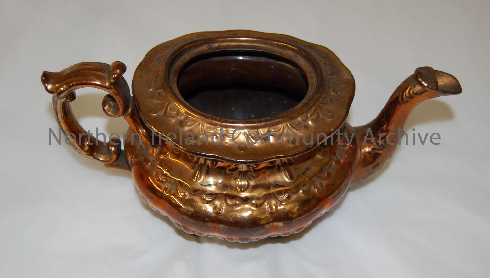 copper lustre teapot, lid missing – 1992.179