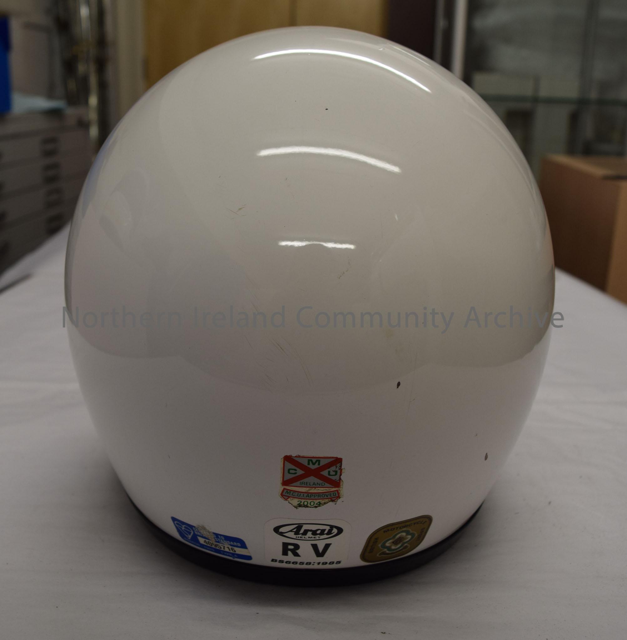 Arai motorcycle helmet belonging to John Scott. Plain white  – 2016.4 (4)