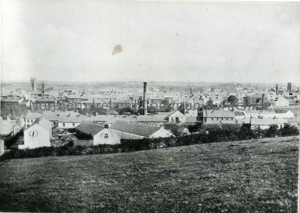 Coleraine from Chapelfield, 1910, (1) Pates Lane, (2) Dunlop Street, (3) Gribbon’s Mill, (4) Ferryquay Street, (5) First Coleraine Pres. Church, (6) St Malachys Church. (4191)