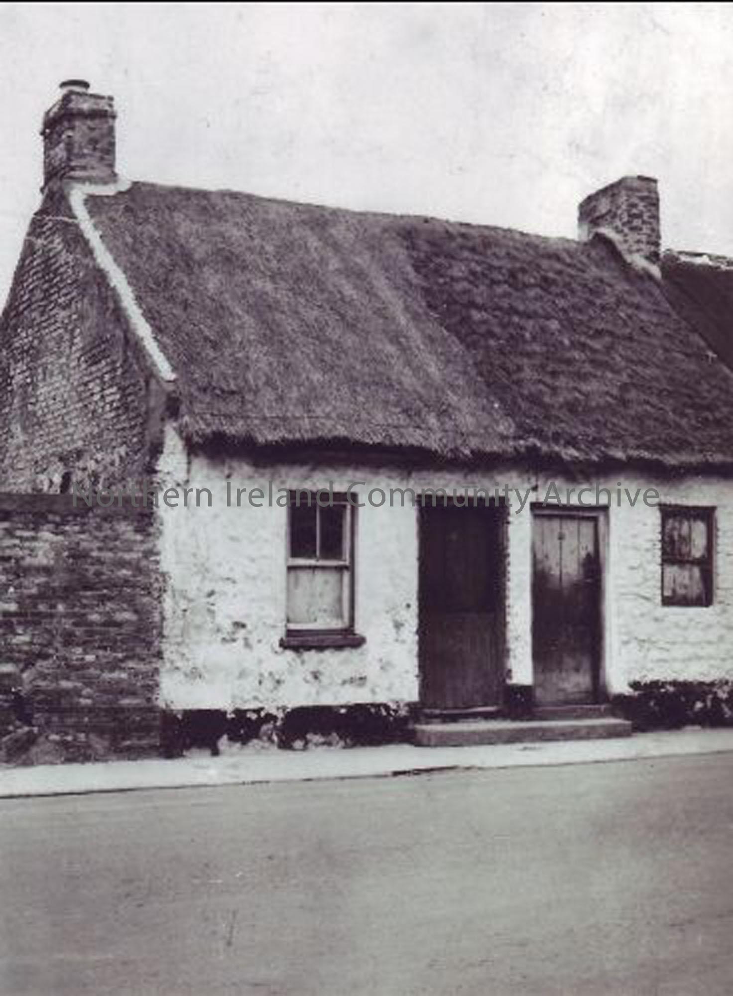 Thatched house @ Castle Street