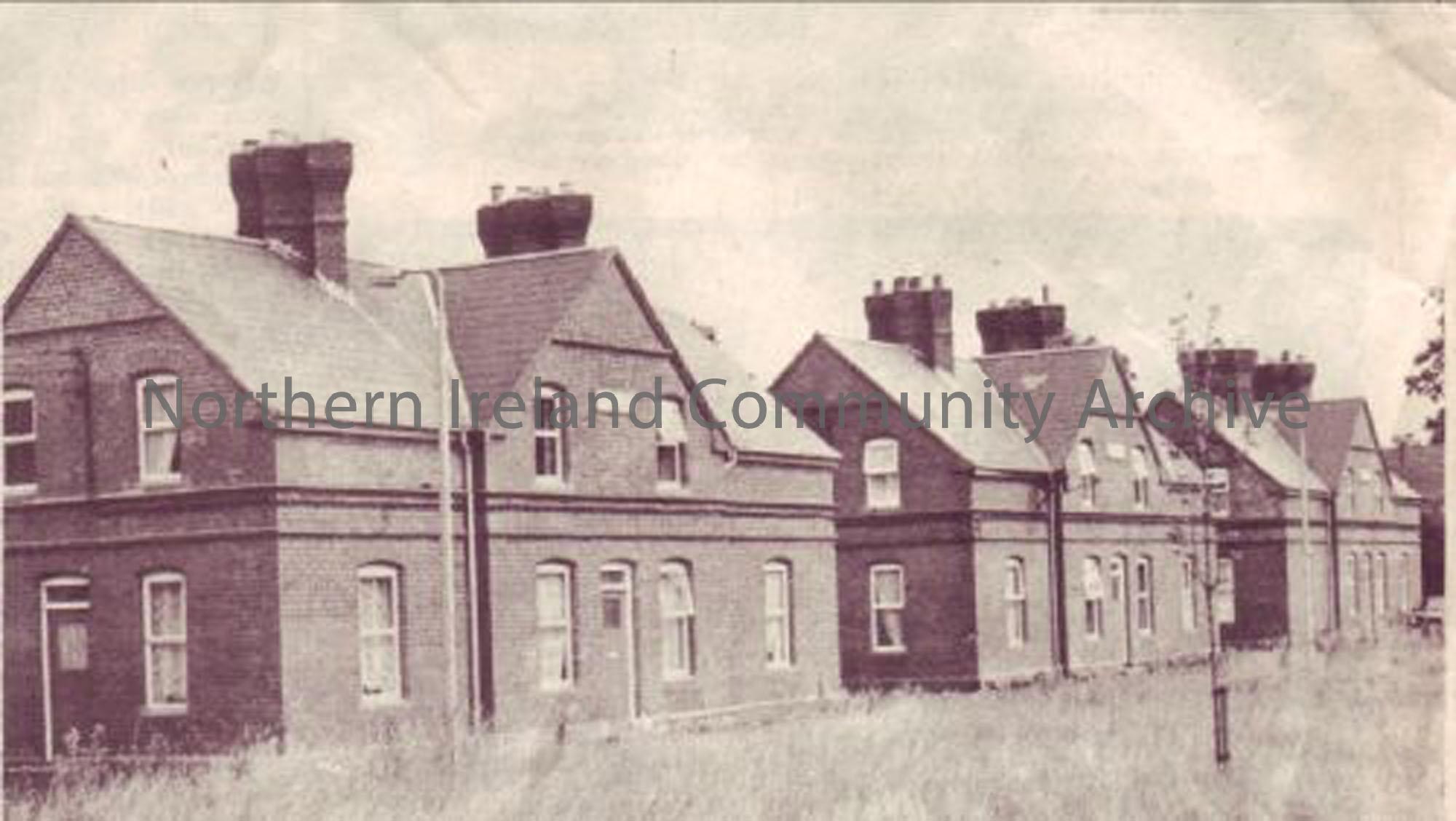 Row of station houses in Balnamore, known as the Red Row. Taken from The Chronicle, 31st July 1993 (5149)