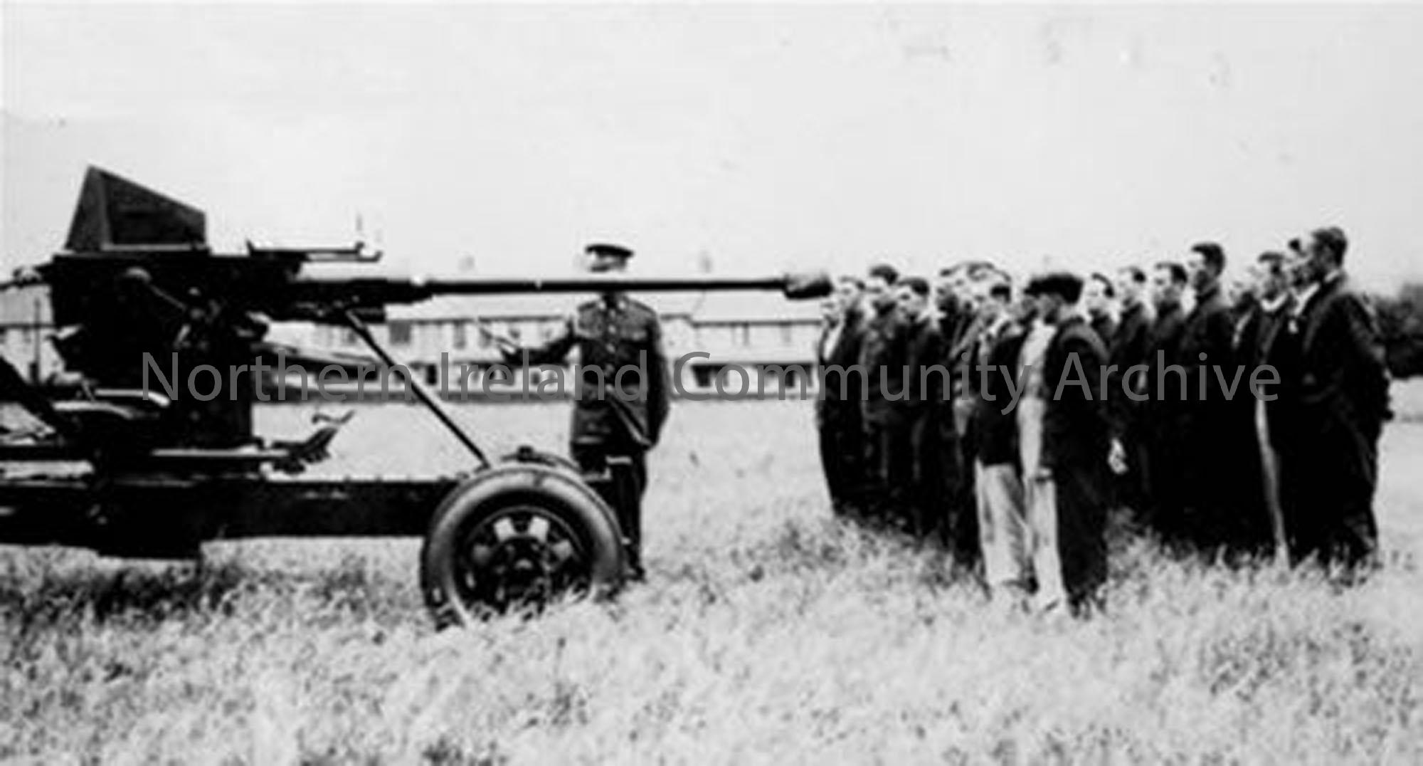 6th Light Anti-Aircraft (Coleraine) Battery training at Calf Lane (now Artillery Road), Coleraine  (2089)