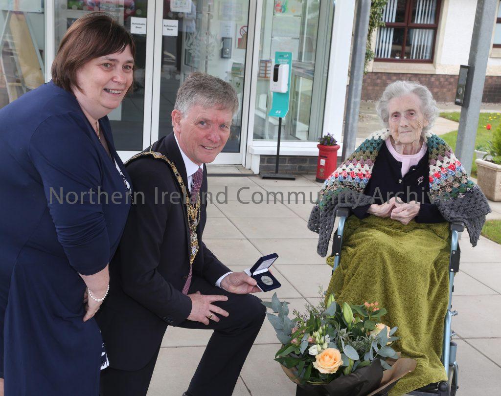 Centenarians receive commemorative coin from Mayor of Causeway Coast and Glens Borough Council – Christina McMullan (2)